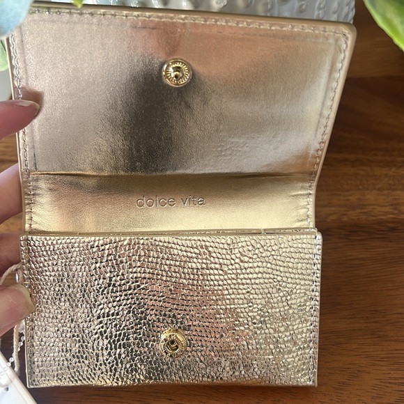 Dolce Vita Gold Wallet - Picture 5 of 6